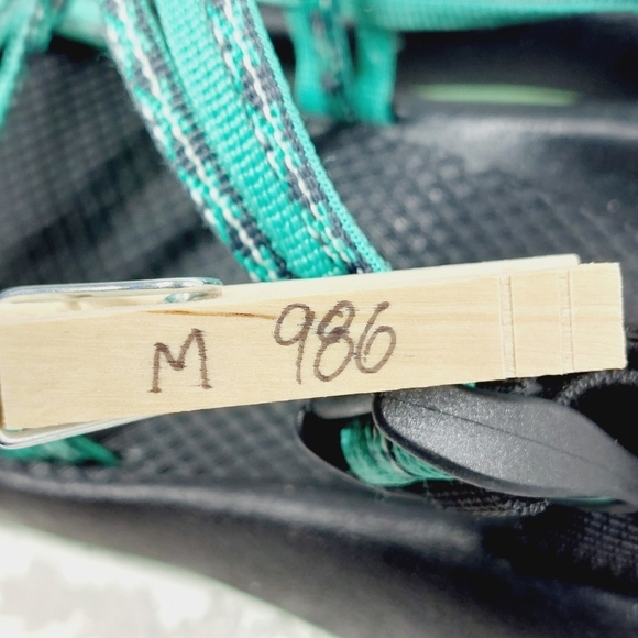 Chaco Black & Aqua Triple Strap Toe Loop Classic Chuckwalla Slip-On Sandals M786 - Picture 11 of 11